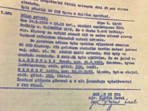 Dobový dokument o nálezu těl