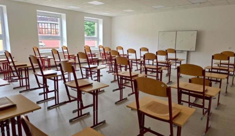 Modernizace školy ve Dvoře Králové: nové učebny a lepší podmínky pro 625 studentů