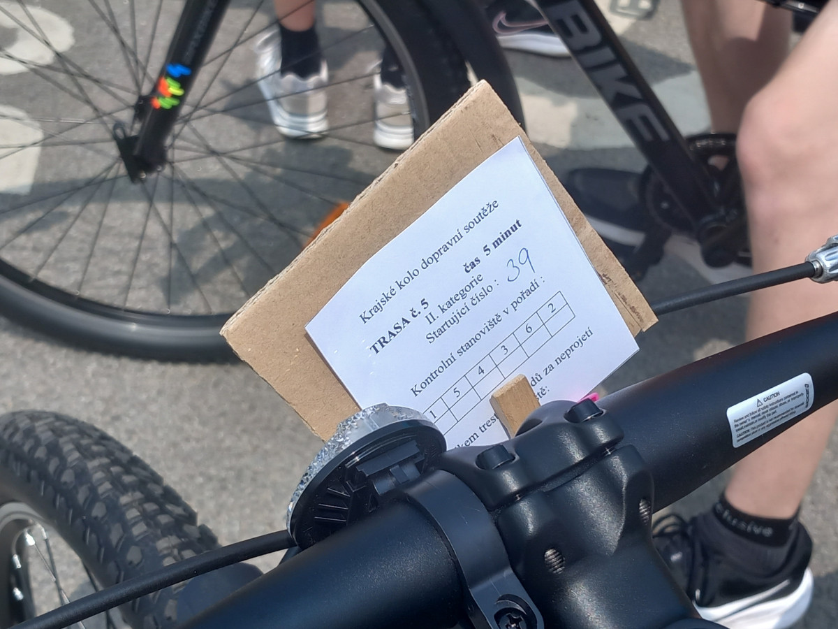 FOTO: Na dopravním hřišti v Jihlavě soutěžila téměř stovka mladých cyklistů