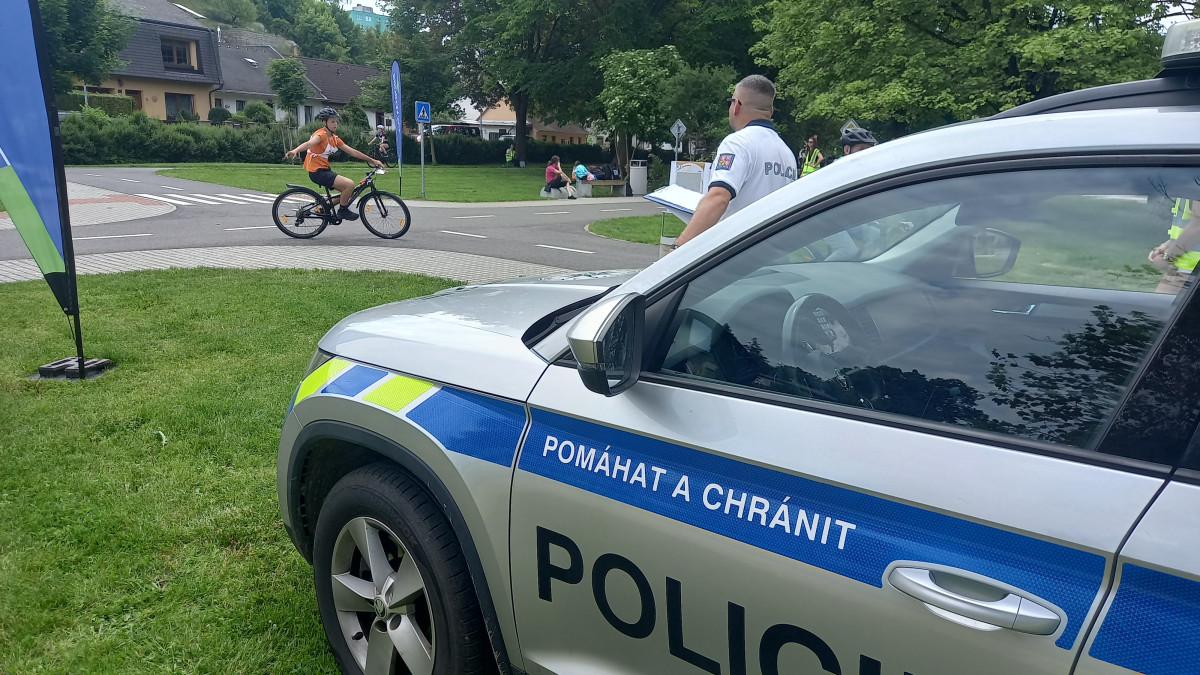 FOTO: Na dopravním hřišti v Jihlavě soutěžila téměř stovka mladých cyklistů