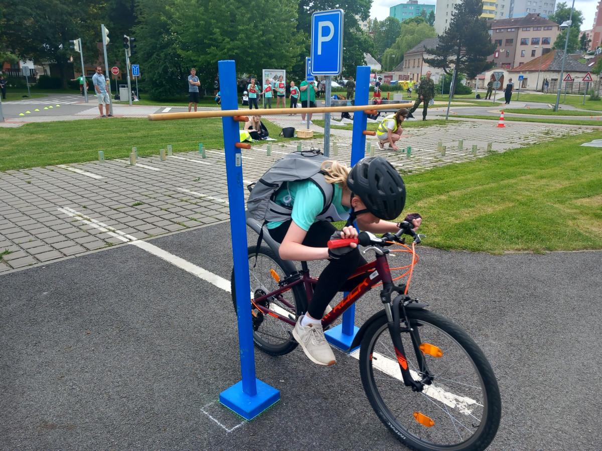 FOTO: Na dopravním hřišti v Jihlavě soutěžila téměř stovka mladých cyklistů