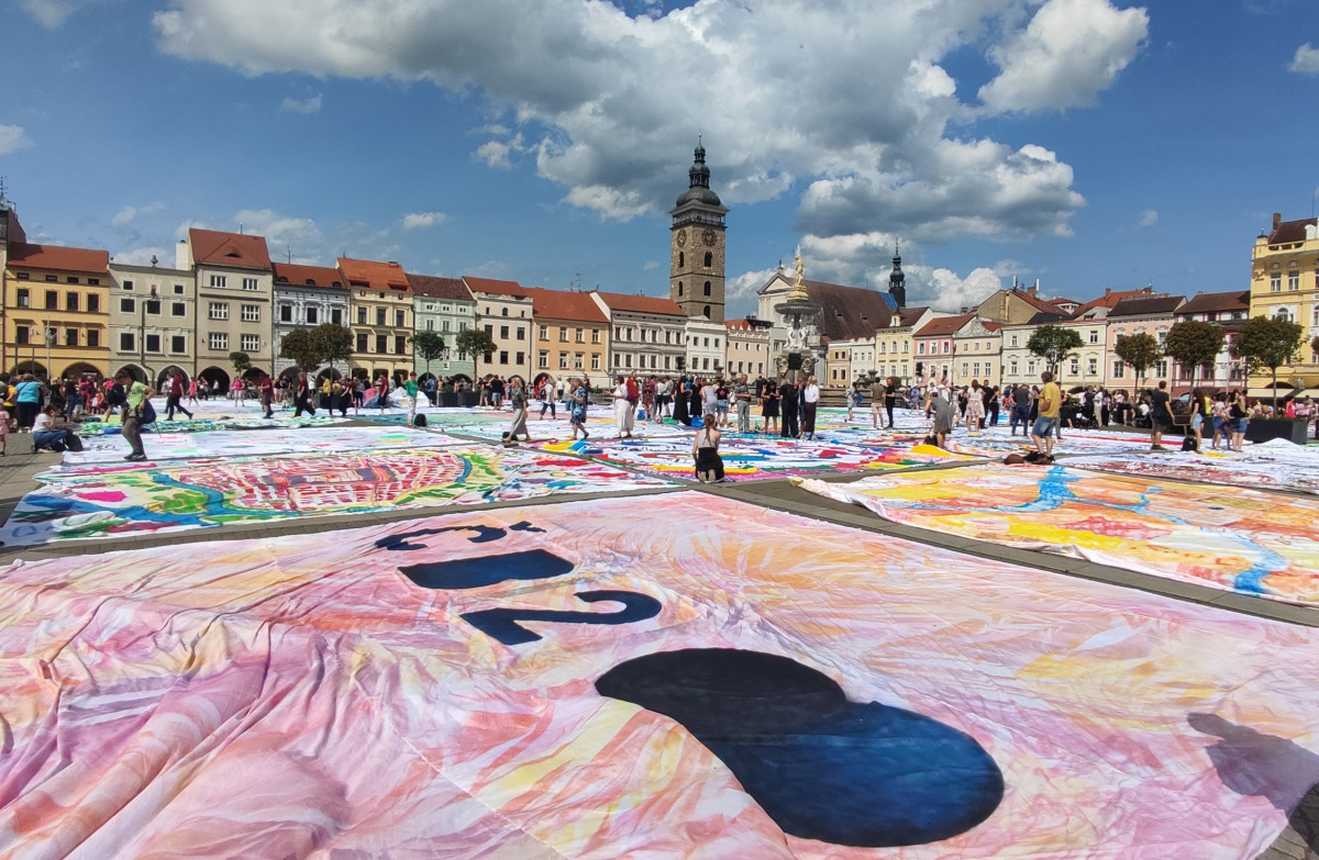 Obraz pro moje město na pár minut zakryl náměstí. Ukázal, kdo jsou Budějčáci