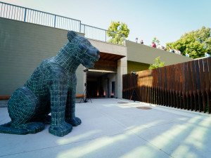 FOTO: Tunelem z náplavky do hotelu. Bývalý InterContinental otevřel další prostory