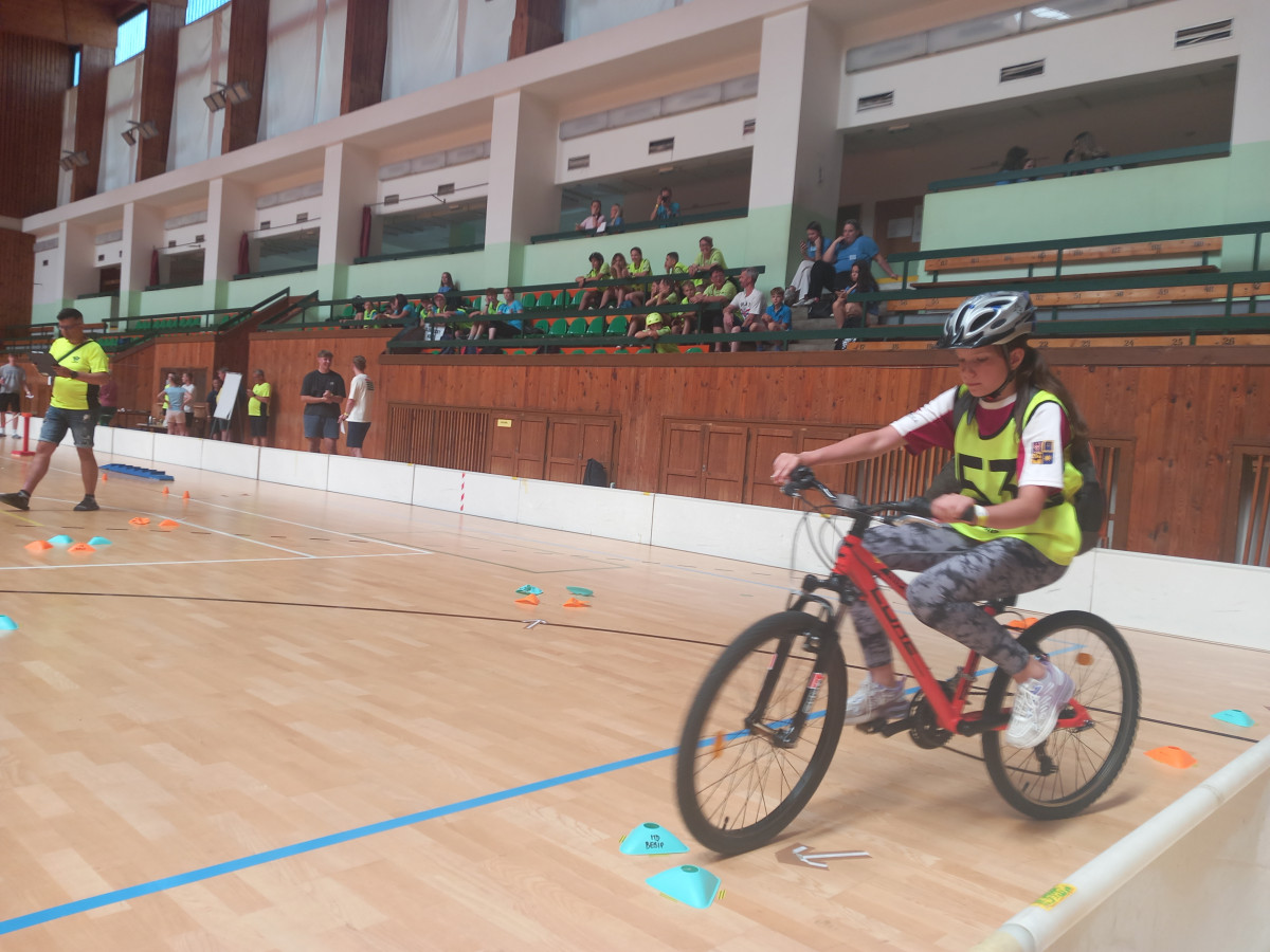 Do Žďáru se sjeli nejlepší mladí cyklisté z Česka. Jsou tam i školáci z Jihlavy