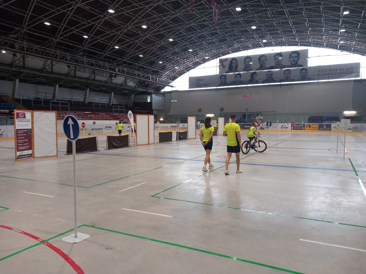 Do Žďáru se sjeli nejlepší mladí cyklisté z Česka. Jsou tam i školáci z Jihlavy