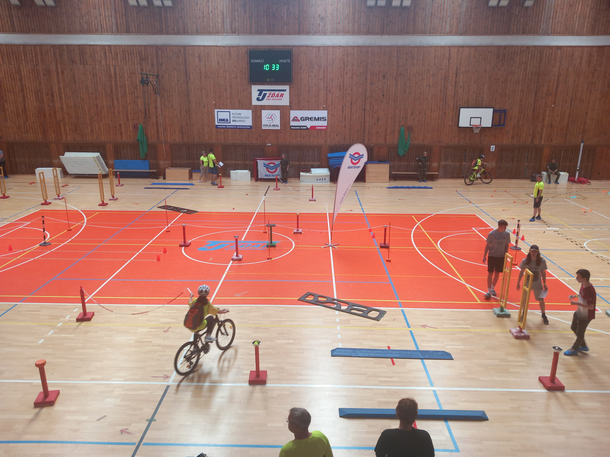 Do Žďáru se sjeli nejlepší mladí cyklisté z Česka. Jsou tam i školáci z Jihlavy