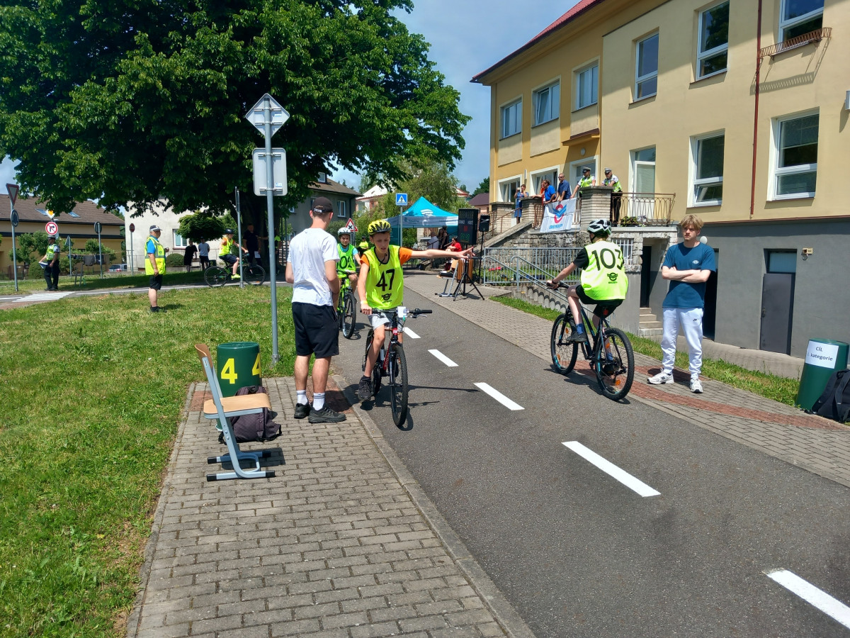 Do Žďáru se sjeli nejlepší mladí cyklisté z Česka. Jsou tam i školáci z Jihlavy