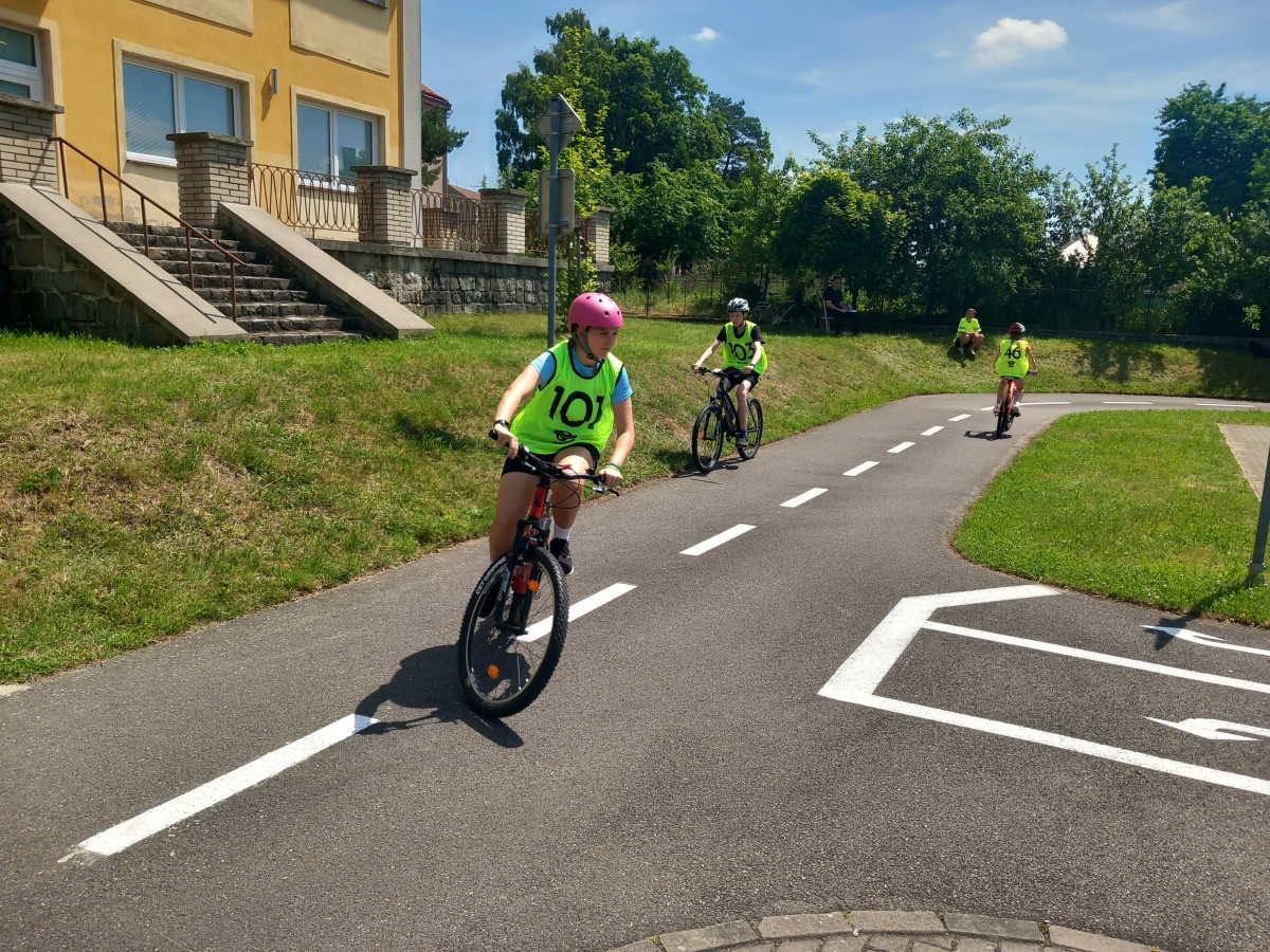 Do Žďáru se sjeli nejlepší mladí cyklisté z Česka. Jsou tam i školáci z Jihlavy
