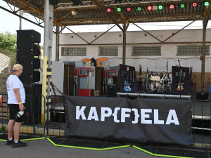 Neuměli jsme na nic hrát, tak jsme si skupinu doslova postavili, říká spolustrůjce robokapely