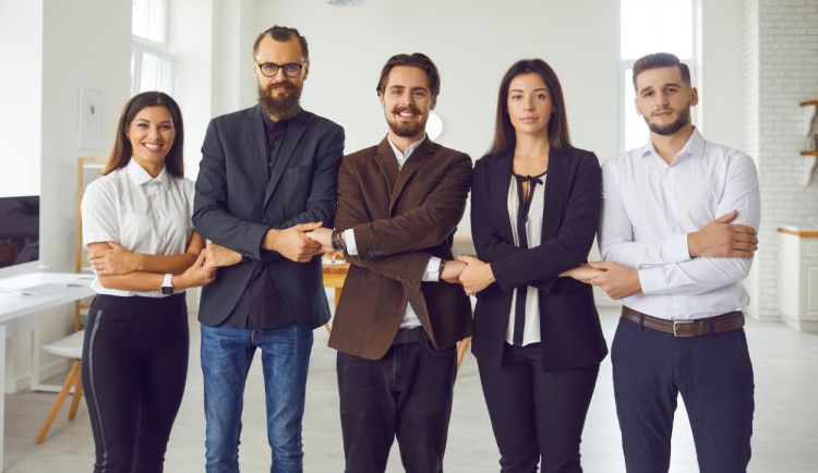 Lidé častěji mění práci, chtějí respekt a férové zacházení