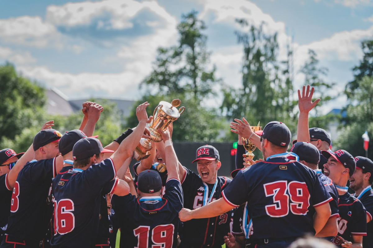 Čeští softbalisté ovládli potřinácté ME, ve finále opět porazili Dánsko