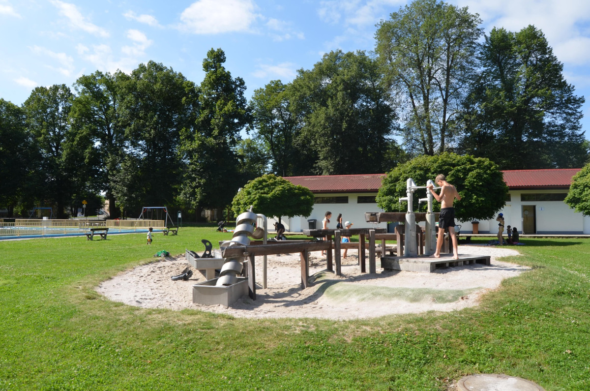 Toto hřiště by se mělo dočkat zastínění