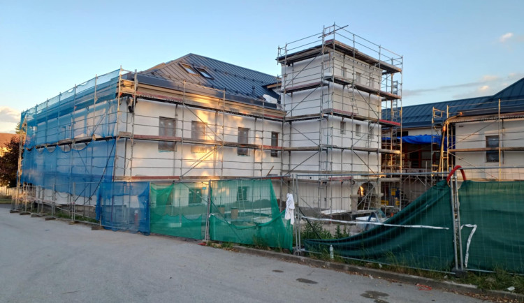 Proměna Hirschovy vily: Nové centrum pro seniory v Hořicích