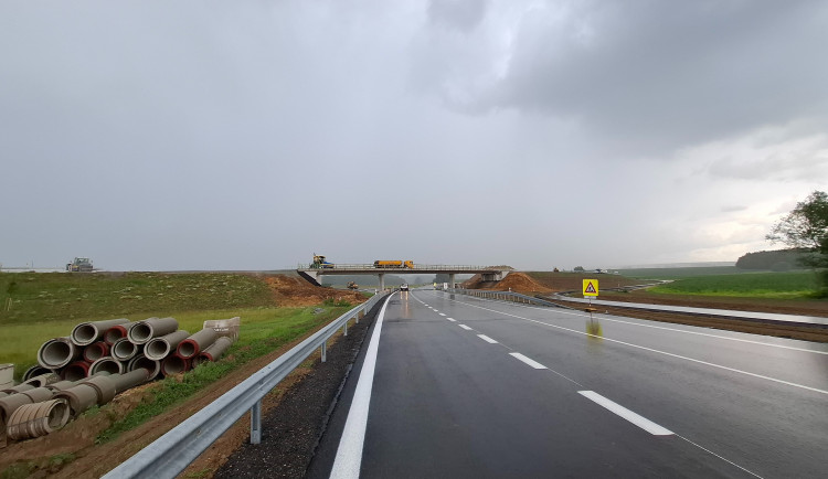 Obchvat Lišova je otevřený. Práce trvaly 29 měsíců