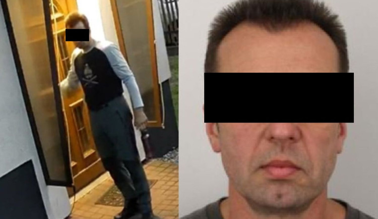 Záhadné zmizení padesátiletého muže. Policie opakovaně nasazuje do pátrání lidi, psy i vrtulník