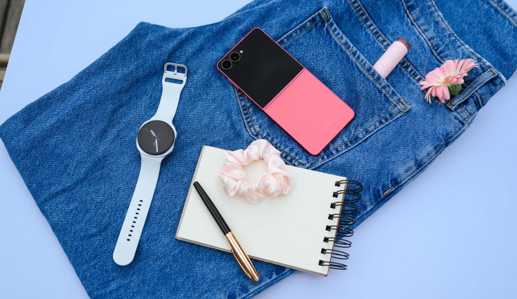 Samsung představil nové skládačky a hodinky. Budou vám slušet