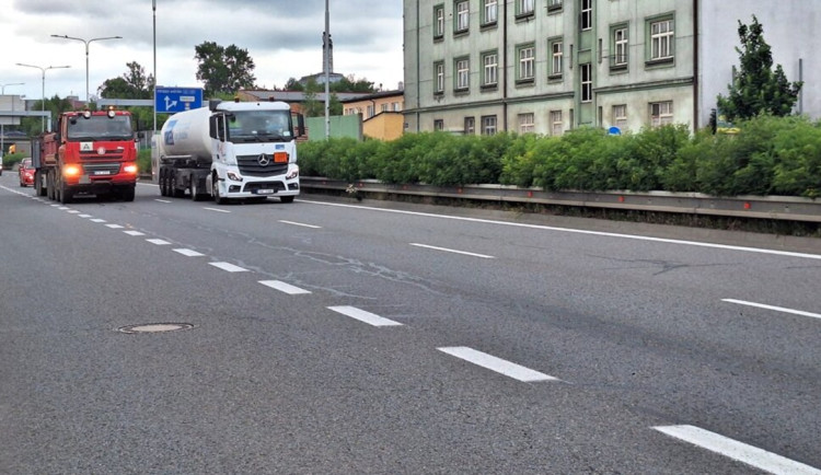 Další dopravní omezení v Ostravě, začala oprava dálničního přivaděče