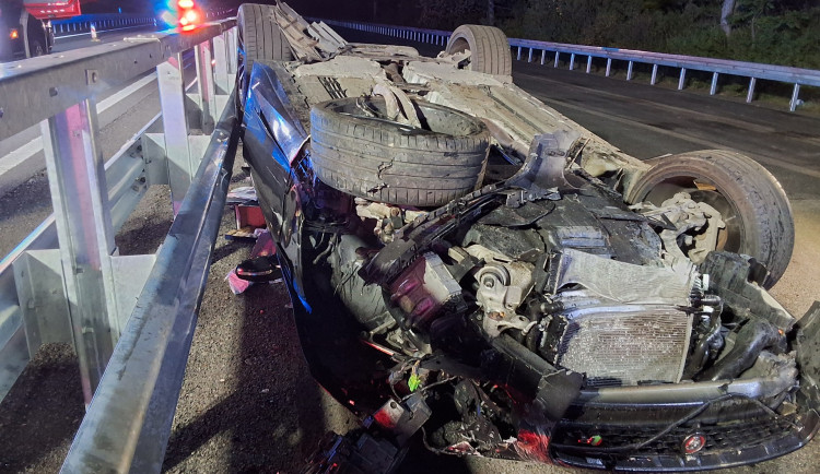 Tudy ne! Vážná zranění na opravované D35 u Olomouce. Je tam zákaz vjezdu, apelují hasiči