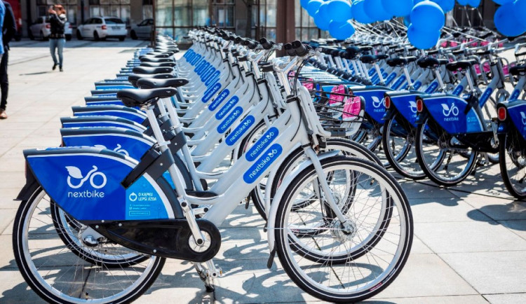 Trutnov přidává další stanoviště sdílených kol, tentokrát se dočkalo Poříčí