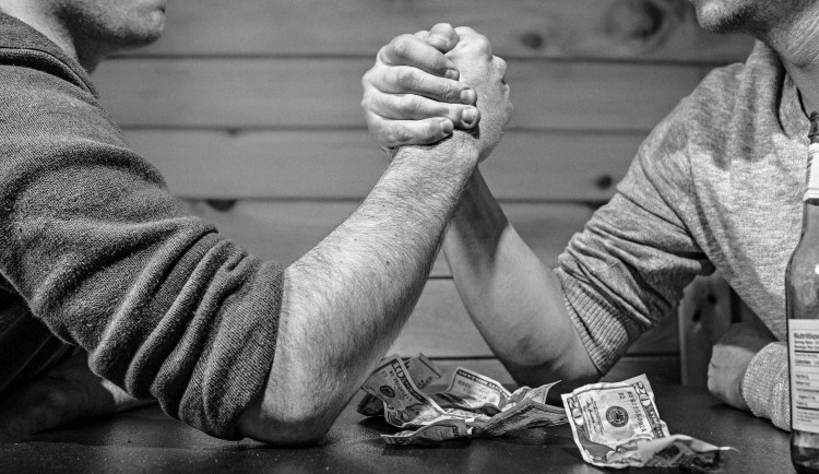 arm-wrestling-567950