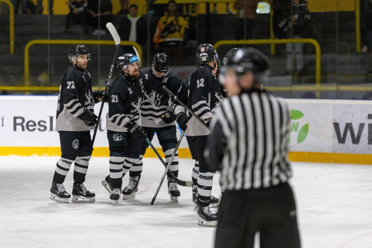 Energetici rozmetli Sokolov šesti brankami.