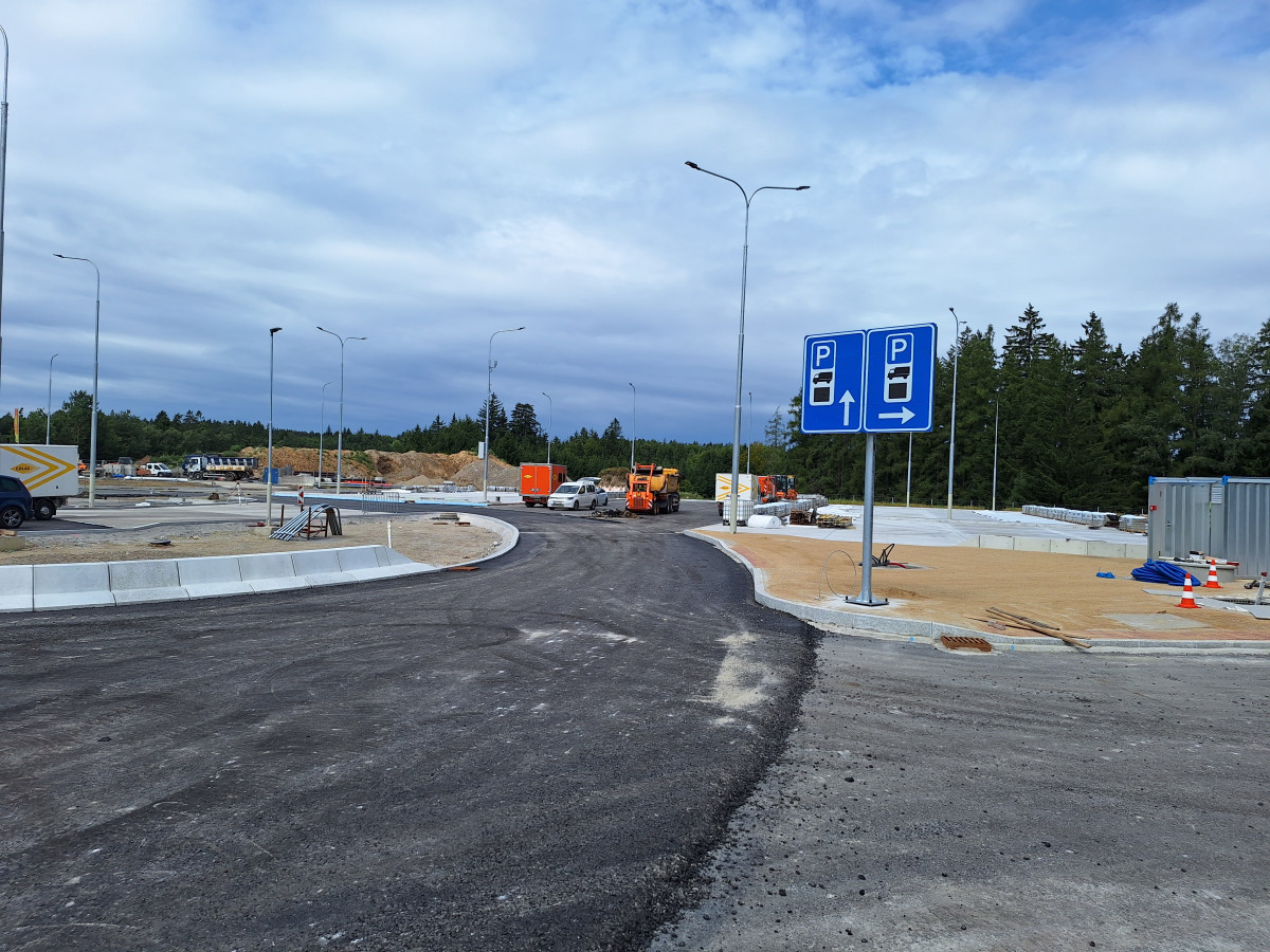 Podívejte se na D1, jak pokročily práce na modernizaci odpočívky