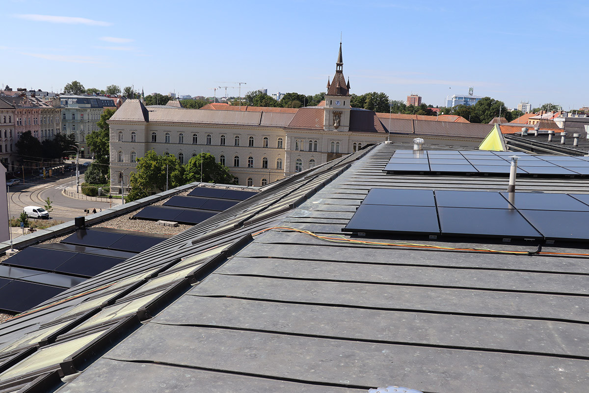 Solární energie pro Moravské divadlo Olomouc. Fotovoltaika pokryje pět procent roční spotřeby