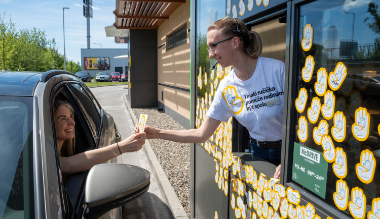 Zákazníci McDonald's věnovali téměř 7 milionů na nový Dům Ronalda McDonalda