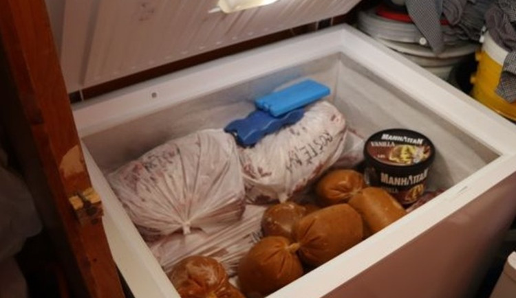 Kriminalisté dopadli dvojici, která ukradla přes tisíc kilo masa