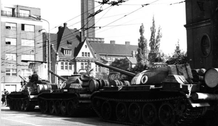 Před 57 lety začala okupace. Do Ostravy dorazily tanky ve dvě v noci
