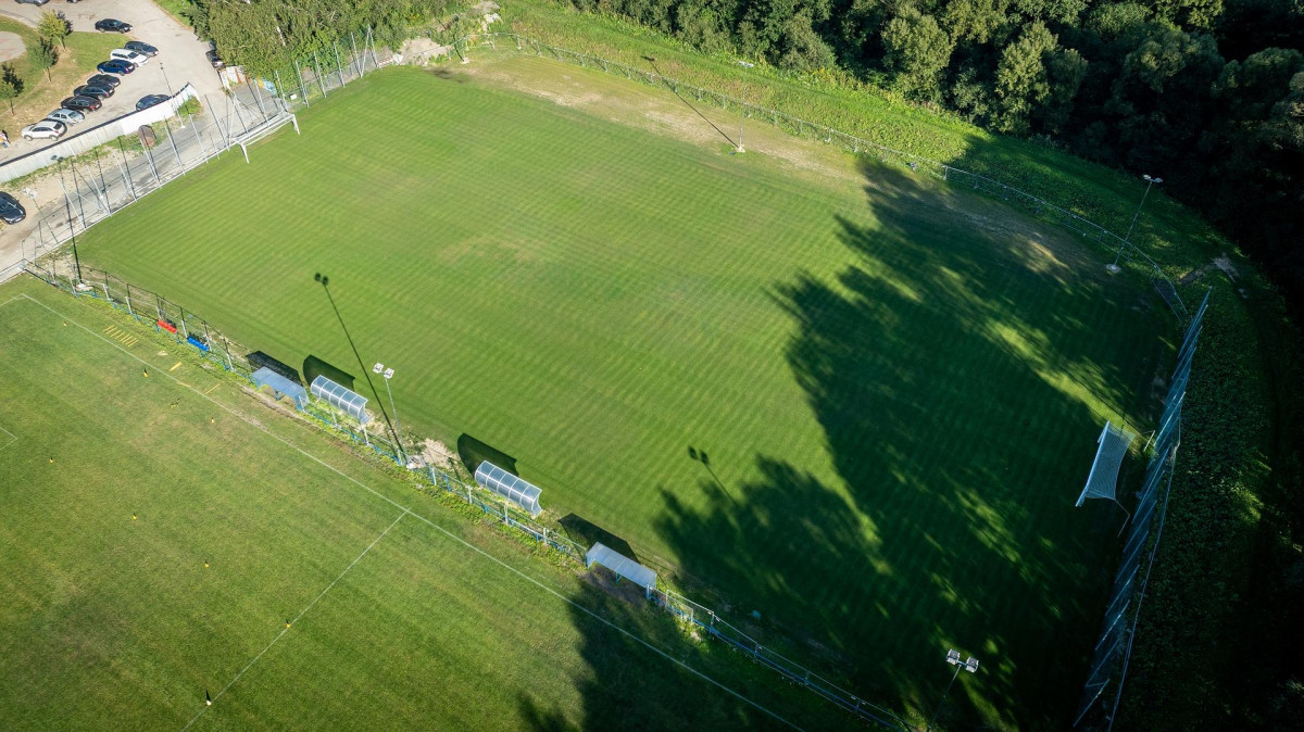 Fotbalisté si mohou užívat nové hřiště přímo v centru Havířova