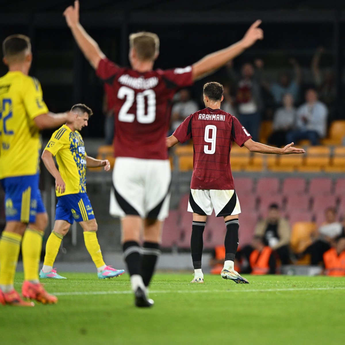 Rrahmani dal dva góly.