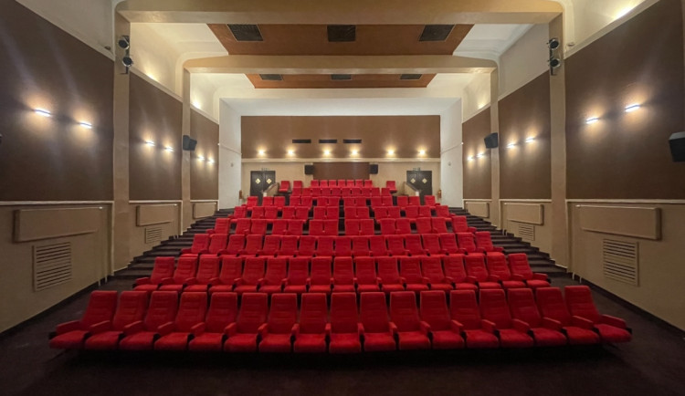 Rekonstrukce kina ve Vyšším Brodě skončila. Opravy stály téměř dva miliony