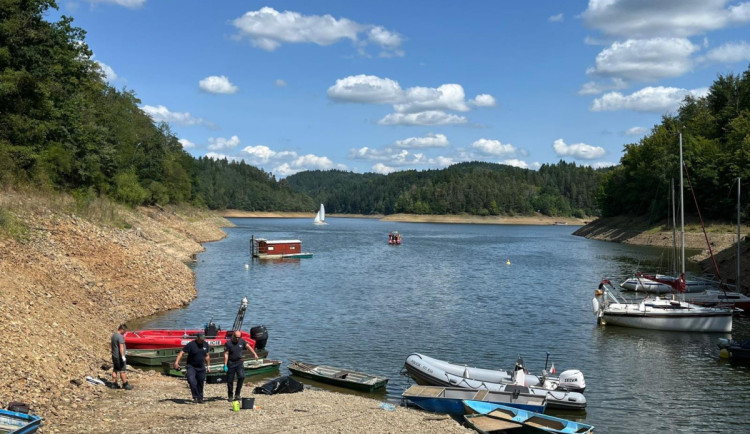 Policisté vylovili z Orlíku další bezvládné tělo, letos už třetí
