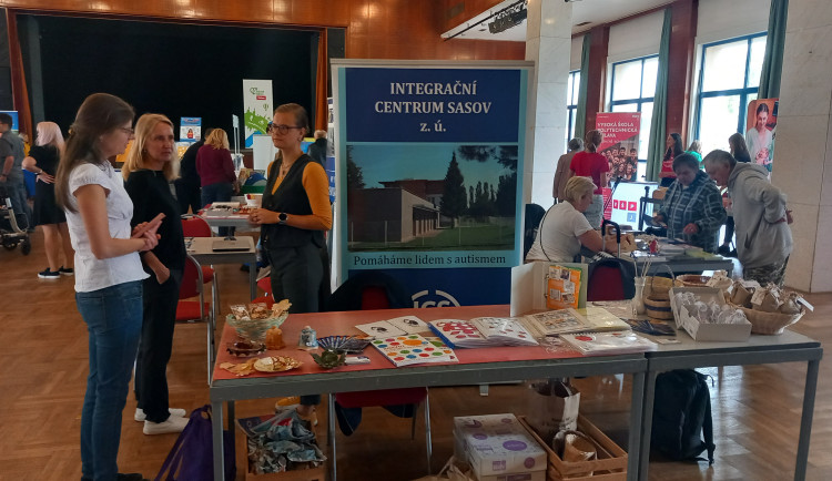 FOTO: DKO v Jihlavě patří dneska zdraví ze všech stran, každý si najde to své