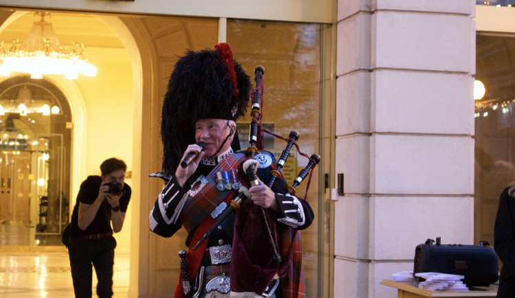 Letošní Moravský podzim zahájil světoznámý dudák Robert Jordan