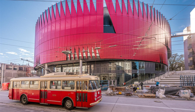 FOTO: Retrolinky v Jihlavě nabídly cestu nejen do minulosti, ale i do budoucnosti