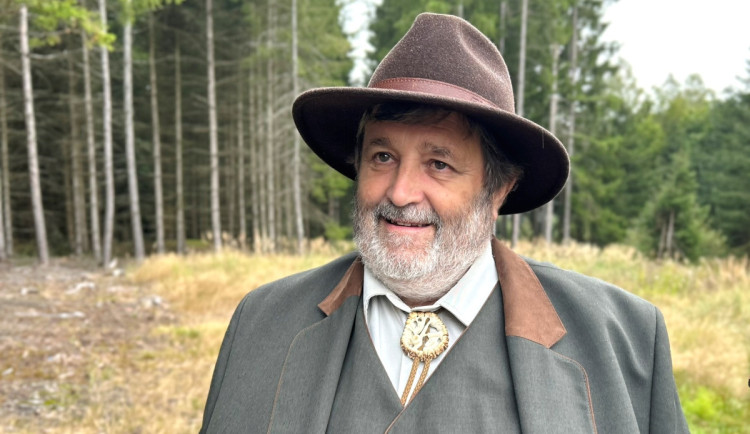 Budu dělat dědataxi a věnovat se 12 vnoučatům, říká bývalý jednatel jihlavských lesů