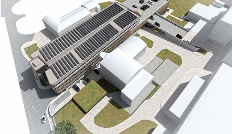 Větší komfort pro nemocné. Parkovací domy budou také u dalších krajských nemocnic