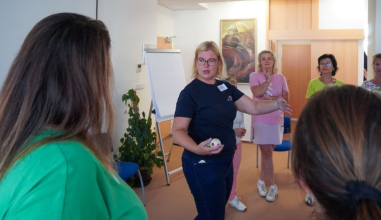 Karviná školí úředníky, jak zvládat agresivní klienty. Učí se sebeobranu i prevenci