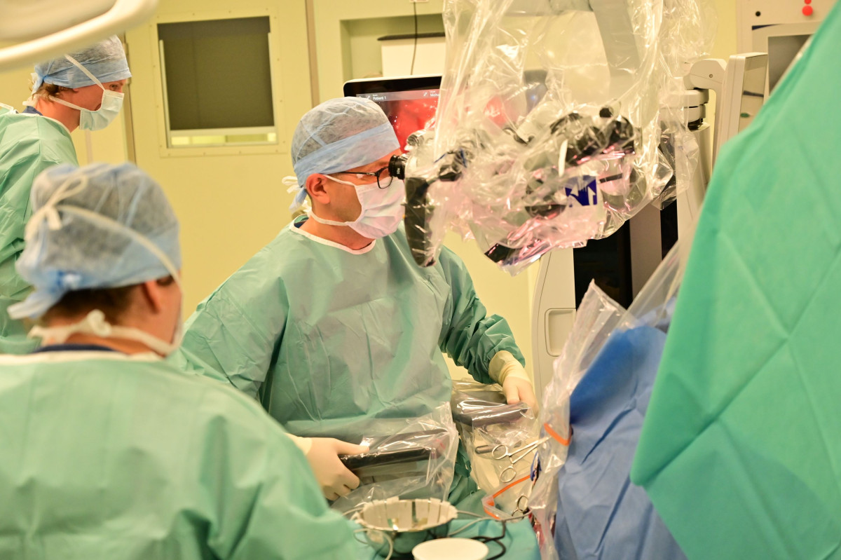 Dávali mu pár týdnů. Devět let po léčbě mozkového nádoru hraje houslista František Černý dál