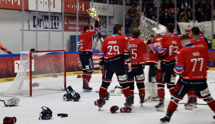 Rekordní přednáška o duševním zdraví otevřela hokejové derby. Výhru slaví VUT