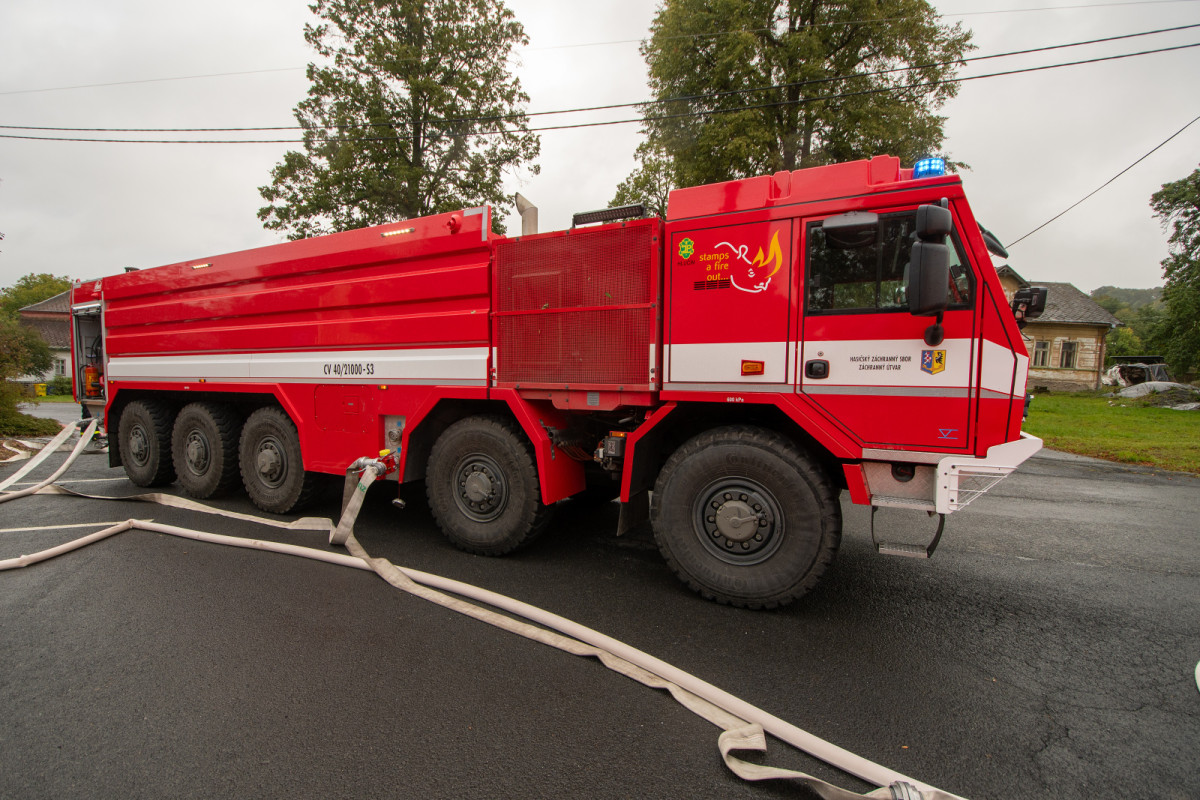 VIDEO: Požár v lese jen nanečisto. Záchranné složky trénovaly na Bruntálsku