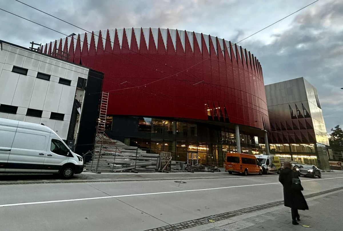 Termín předání Horácké arény městu se o týden posunul. Datum prvního zápasu platí