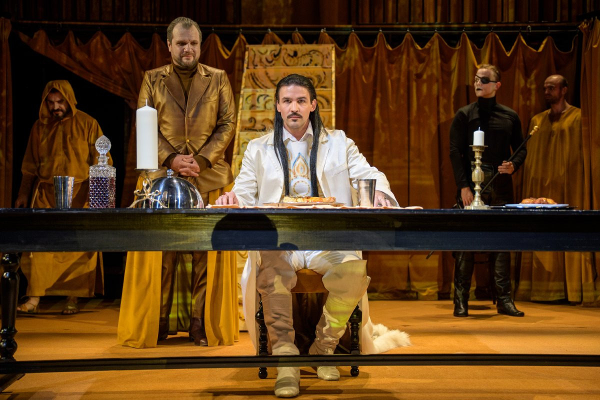 PETR NEUBERT petr@prooko.cz