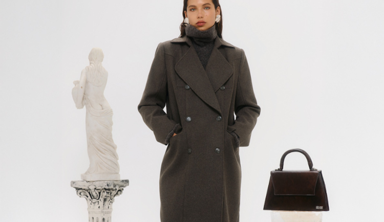 navrat-malych-kabelek-mikrokabelky-jako-doplnek-k-maxi-kabatum