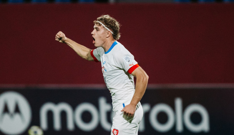 Excelentní Vít Škrkoň. Na světovém šampionátu dal hattrick za sedm minut