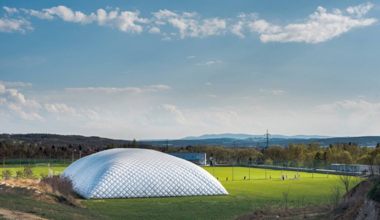 Bazén i atletický stadion. Kraj ho che Složiště proměnit regionální sportovní centrum