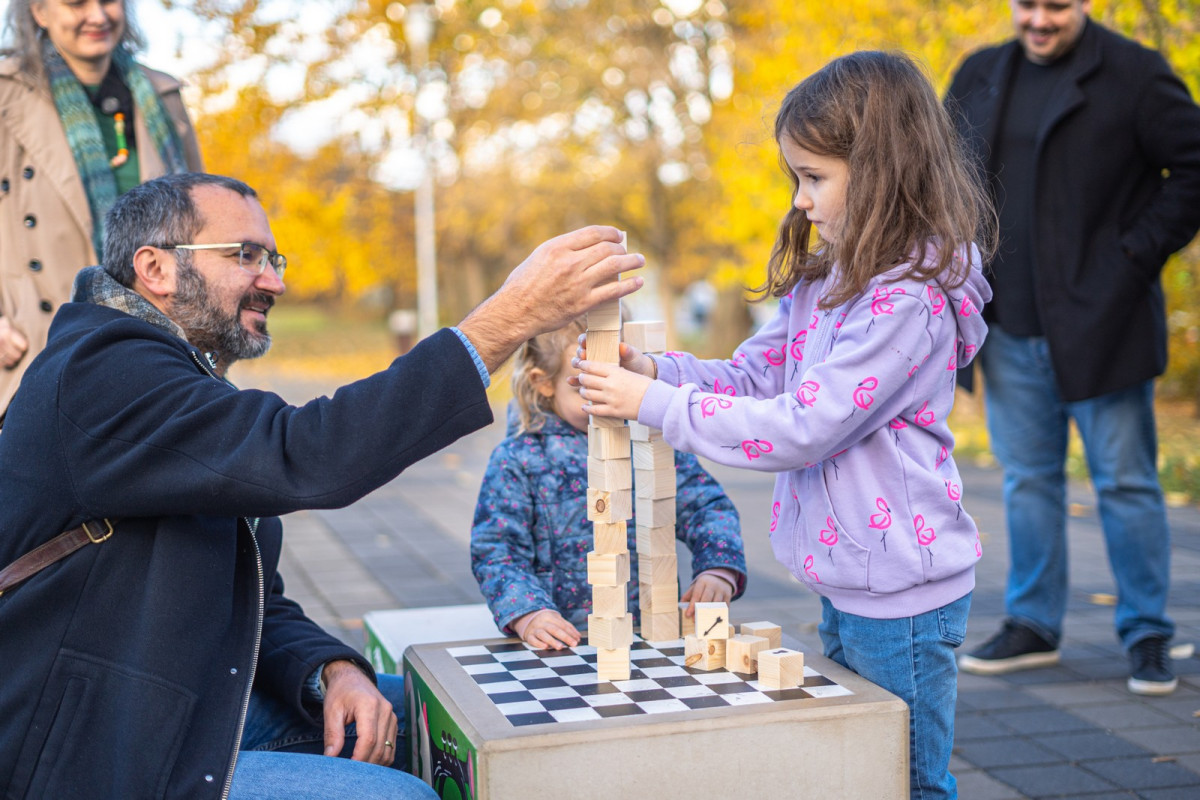 Kohoutovice mají venkovní šachy bez zámku, figurky hlídá celé sídliště
