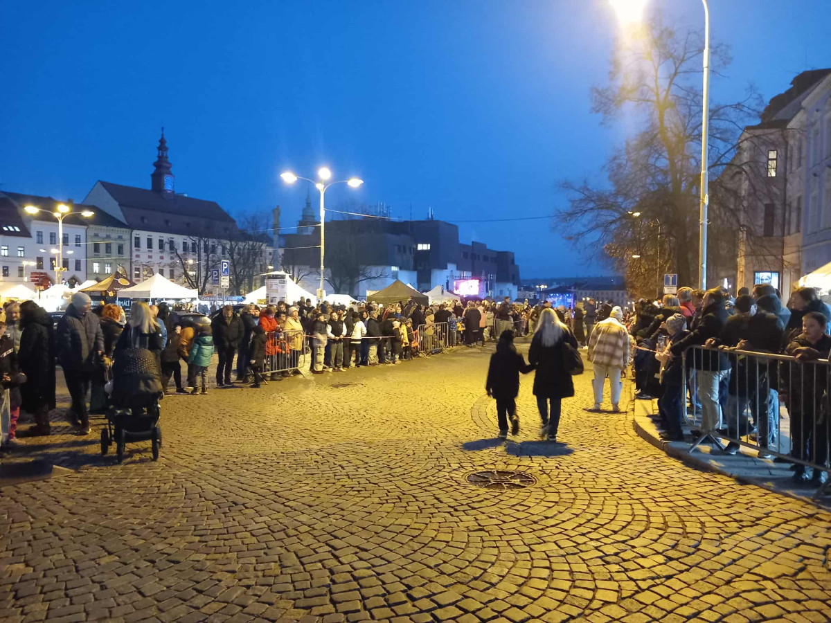 FOTO: Sledujeme příjezd svatého Martina do Jihlavy. Přilákal tisíce lidí